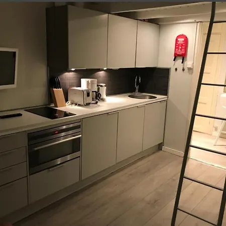 Modern In Toeoeloe Appartement *