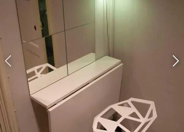 Modern In Toeoeloe شقة *